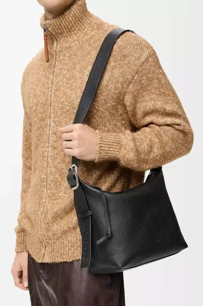 borsa hobo loop in morbida pelle di vitello granata nera