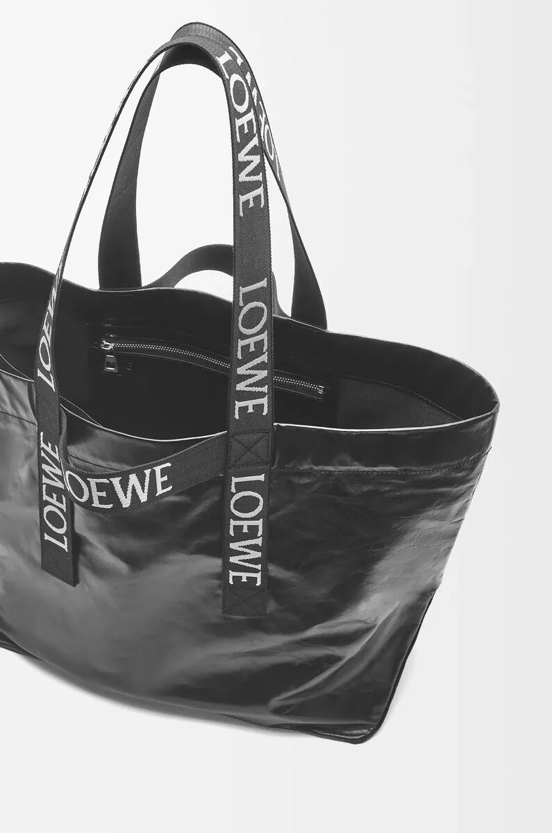 shopper pieghevole in pelle di vitello cartacea nero