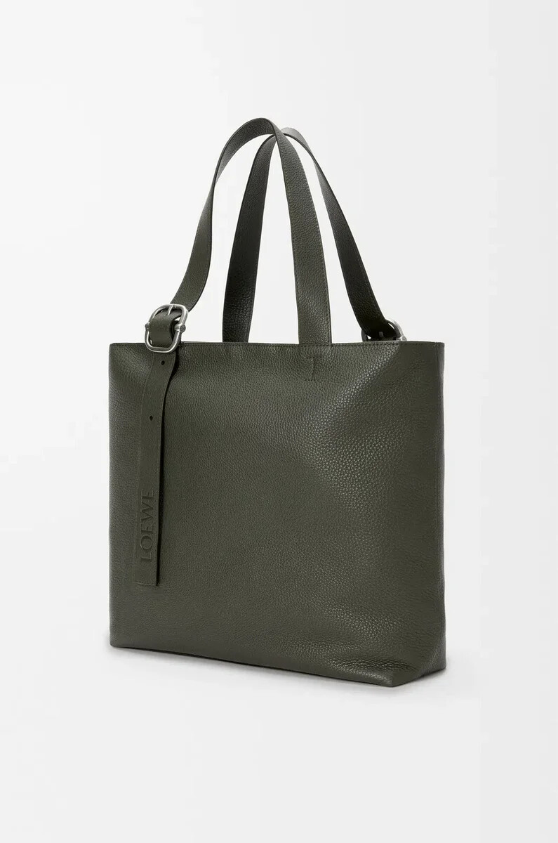 borsa tote con cerniera ad anello in morbida pelle di vitello granata color cachi scuro