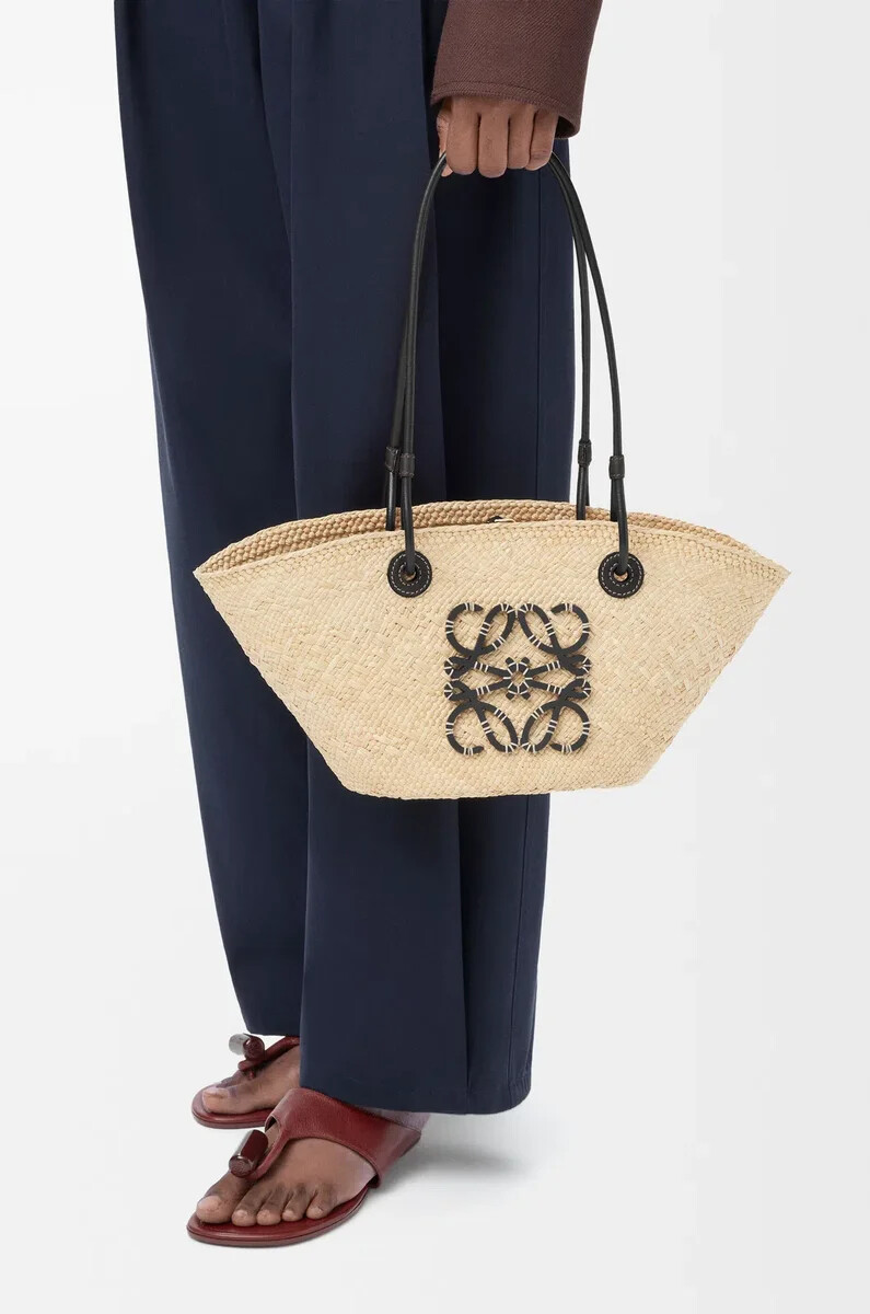 borsa anagram basket piccola in palma di iraca e pelle di vitello naturalenero