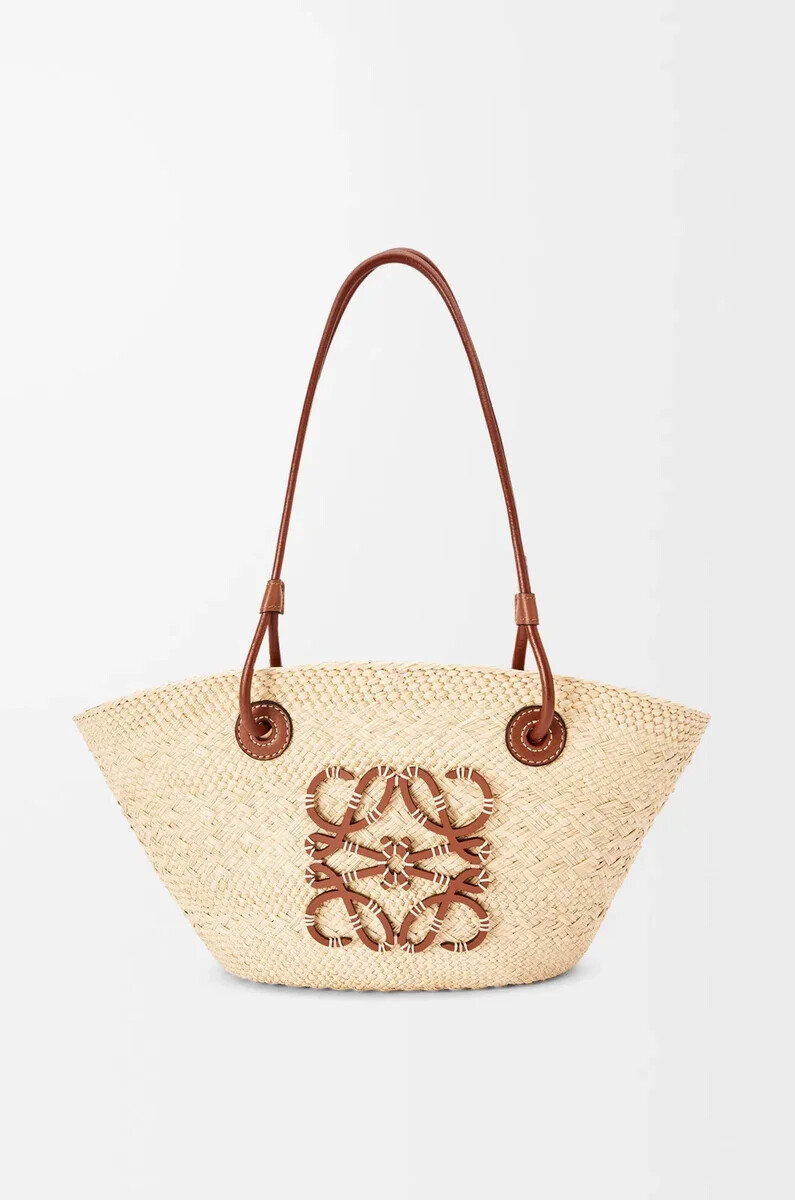 borsa anagram basket piccola in palma di iraca e pelle di vitello naturalemarrone chiaro