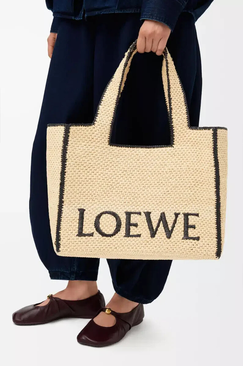 borsa grande loewe font in rafia naturale