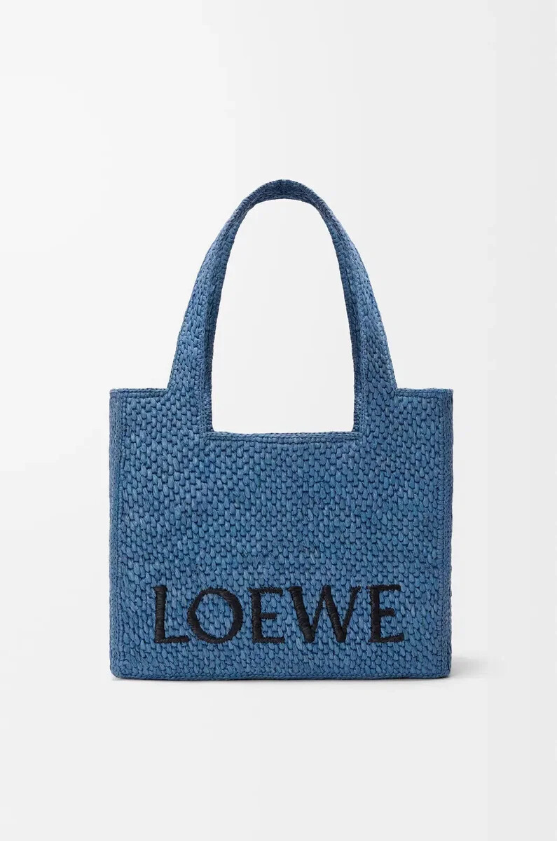 borsa media loewe font in rafia azzurro
