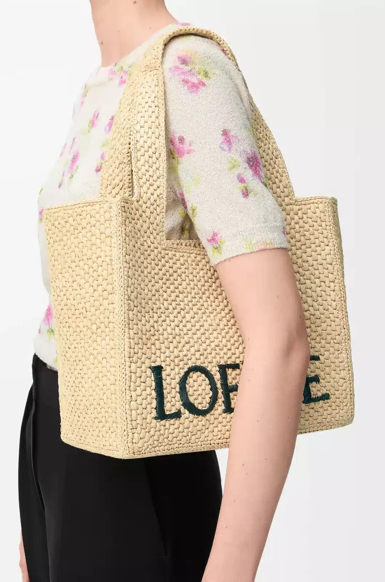 borsa media loewe font in rafia naturale