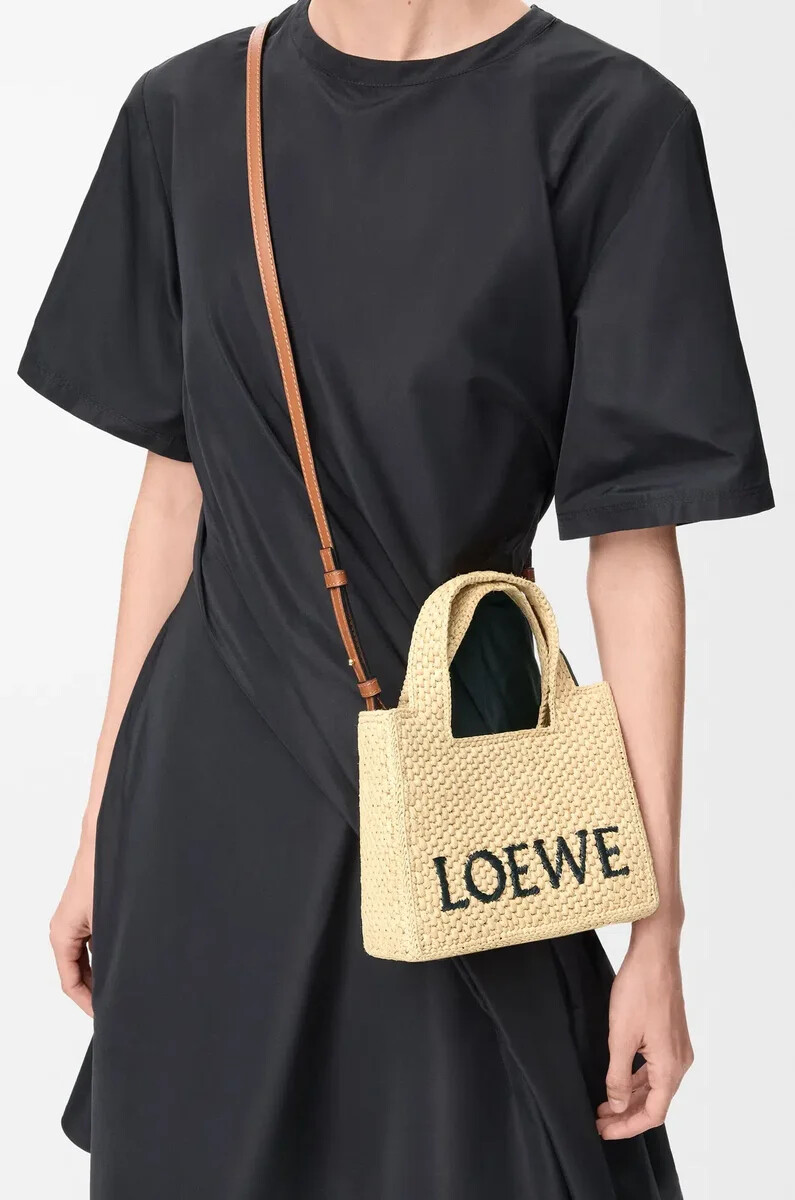 mini borsa loewe font in rafia naturale