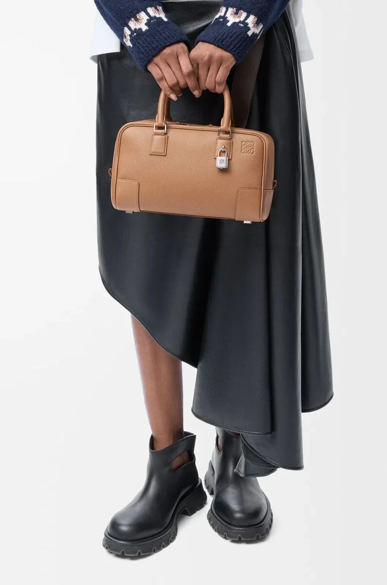 borsa amazona 23 in morbida pelle di vitello grana mocha