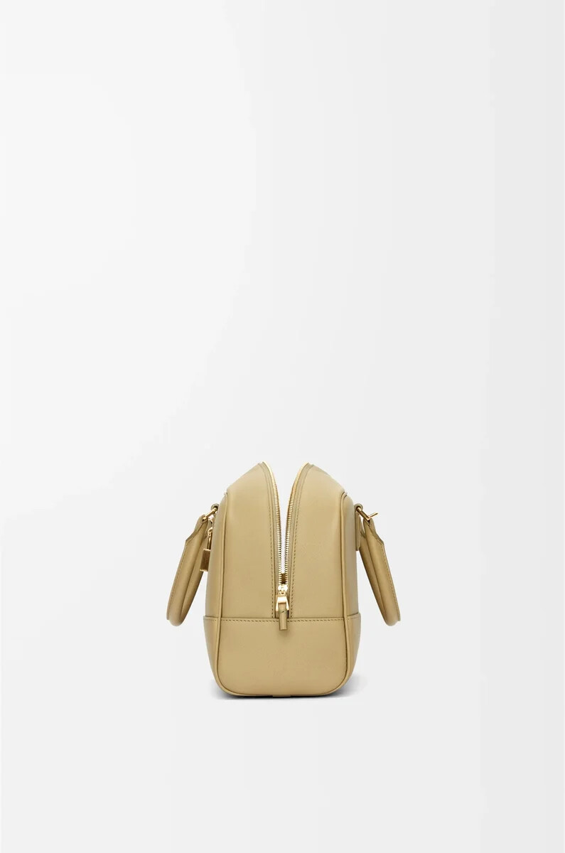 borsa amazona 28 in pelle di vitello nappa clay green