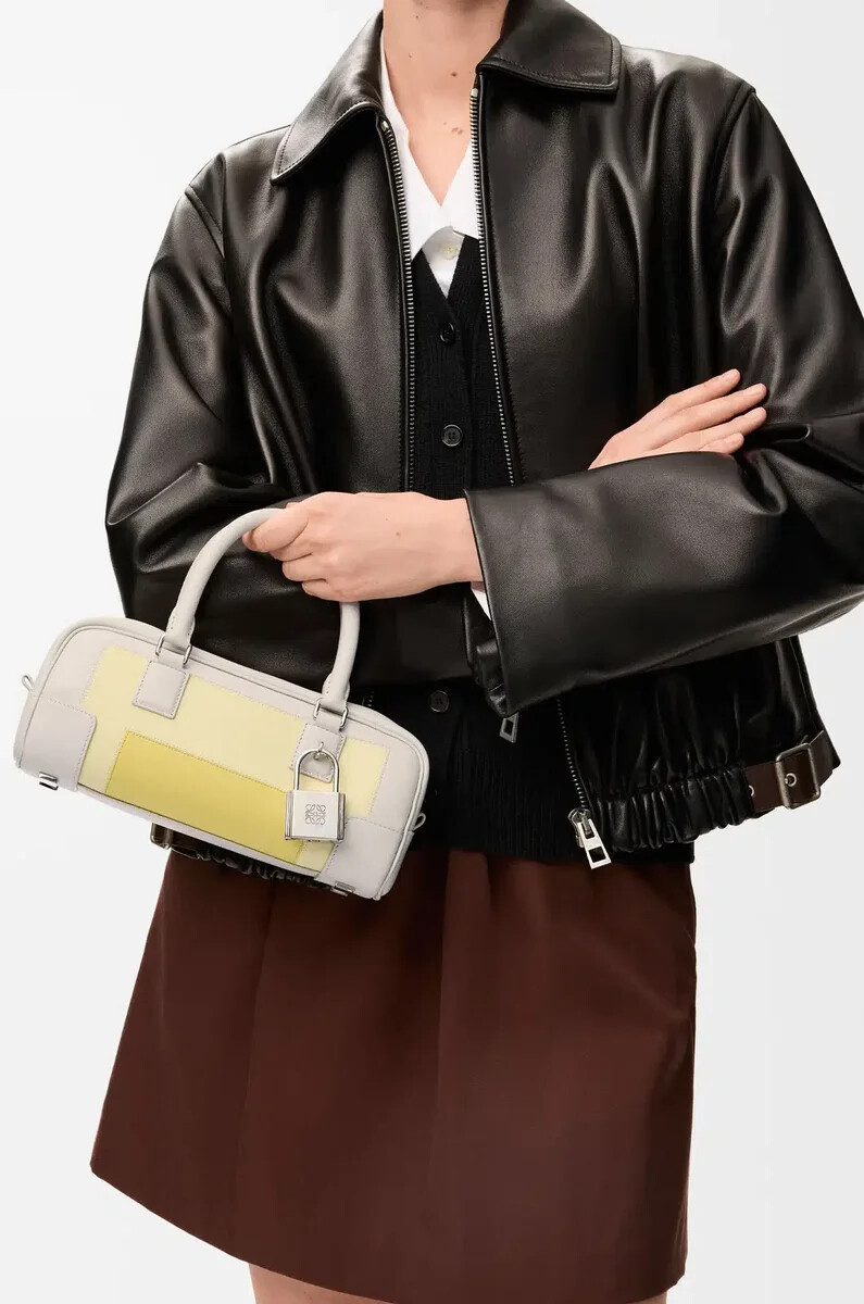 borsa corta amazona 23 in pelle di vitello nappa grigio chiarocitrino chiaro