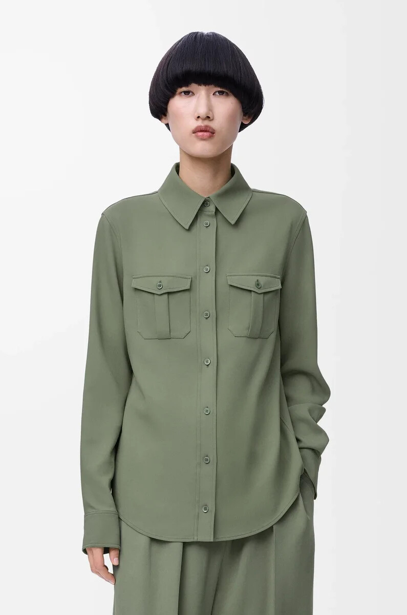 camicia in viscosa elasticizzata verde kaki chiaro