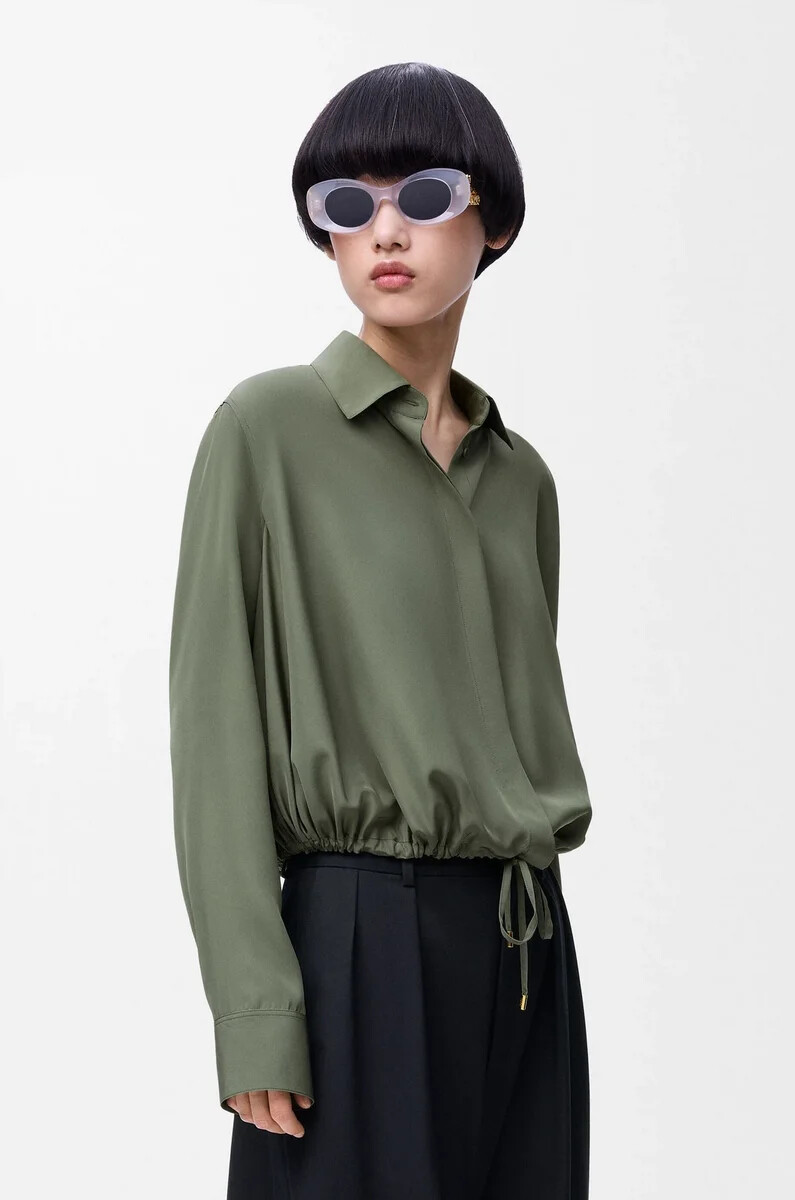 camicia a palloncino in seta verde kaki