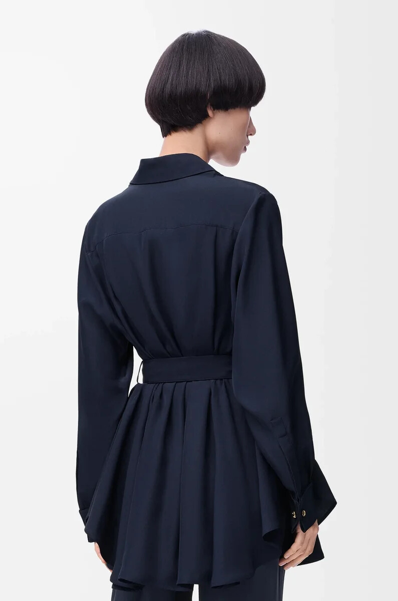 blusa con cintura in seta blu navy