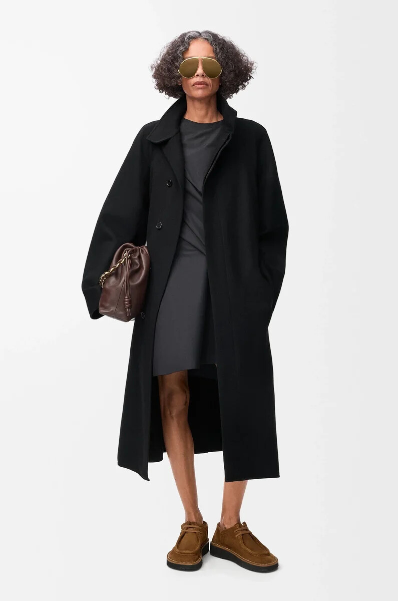 cappotto con cintura in lana e cashmere nero
