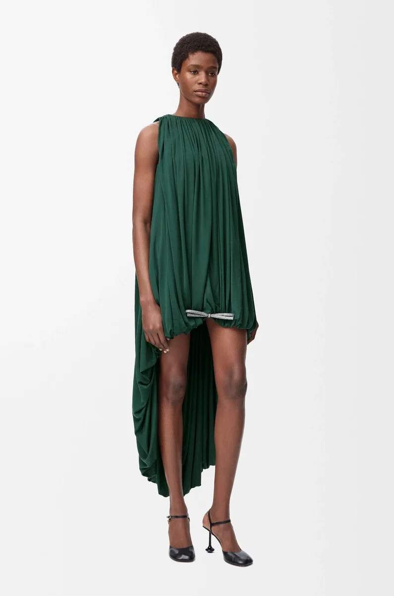 abito drappeggiato in seta verde