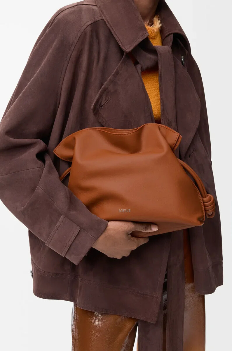 clutch flamenco media in vitello nappa scoiattolo