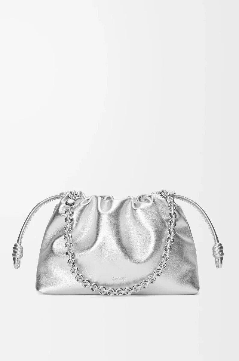 borsa flamenco media in pelle di agnello laminata argento