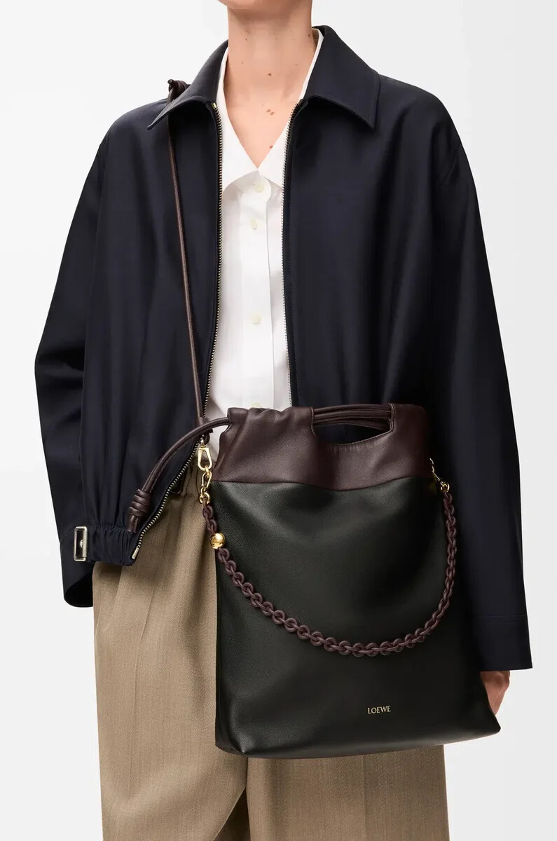 borsa tote flamenco in morbida nappa di agnello nerocastagna scuro