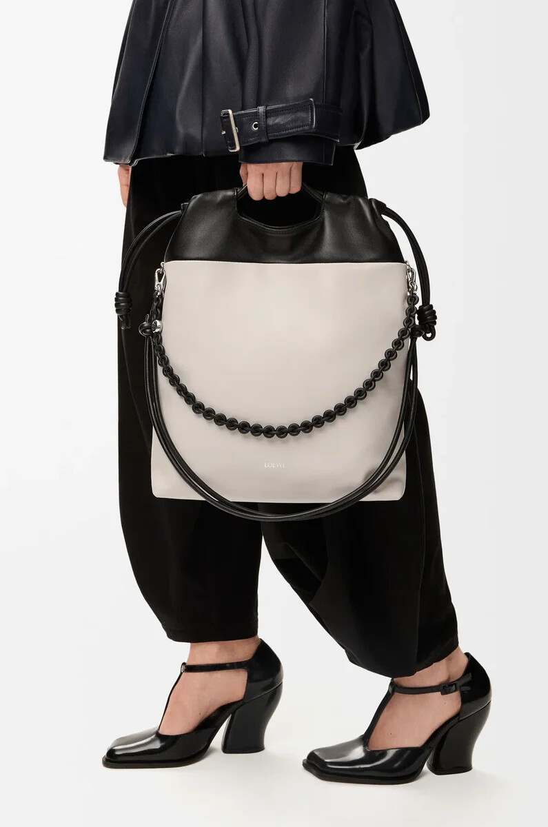 borsa tote flamenco in morbida nappa di agnello light ghostnero