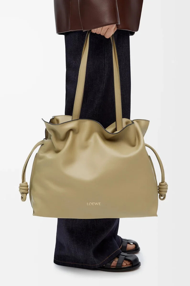 clutch flamenco grande in vitello nappa clay green