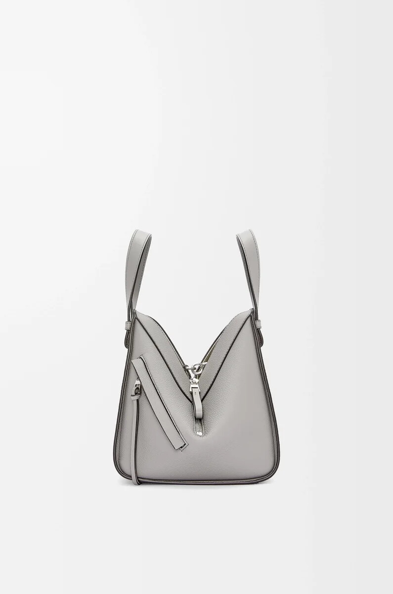 borsa hammock compatta in morbida pelle di vitello grana pearl grey
