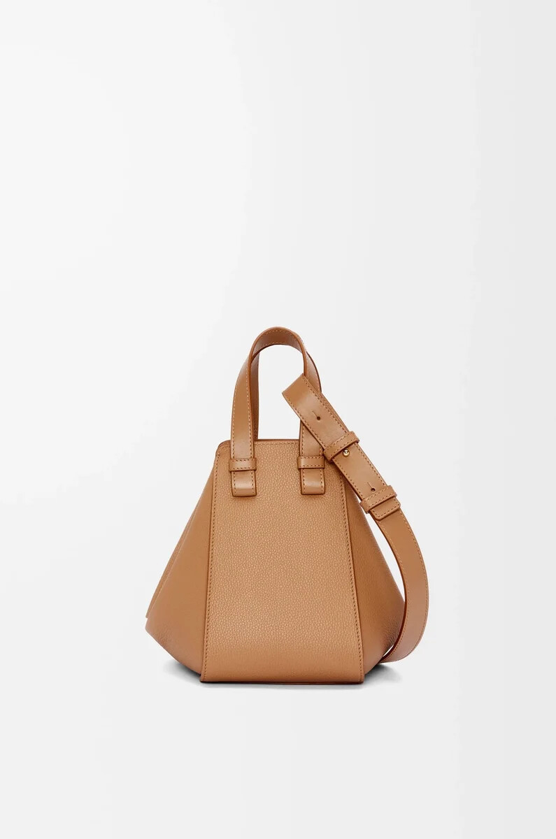 borsa hammock compatta in morbida pelle di vitello grana toffee
