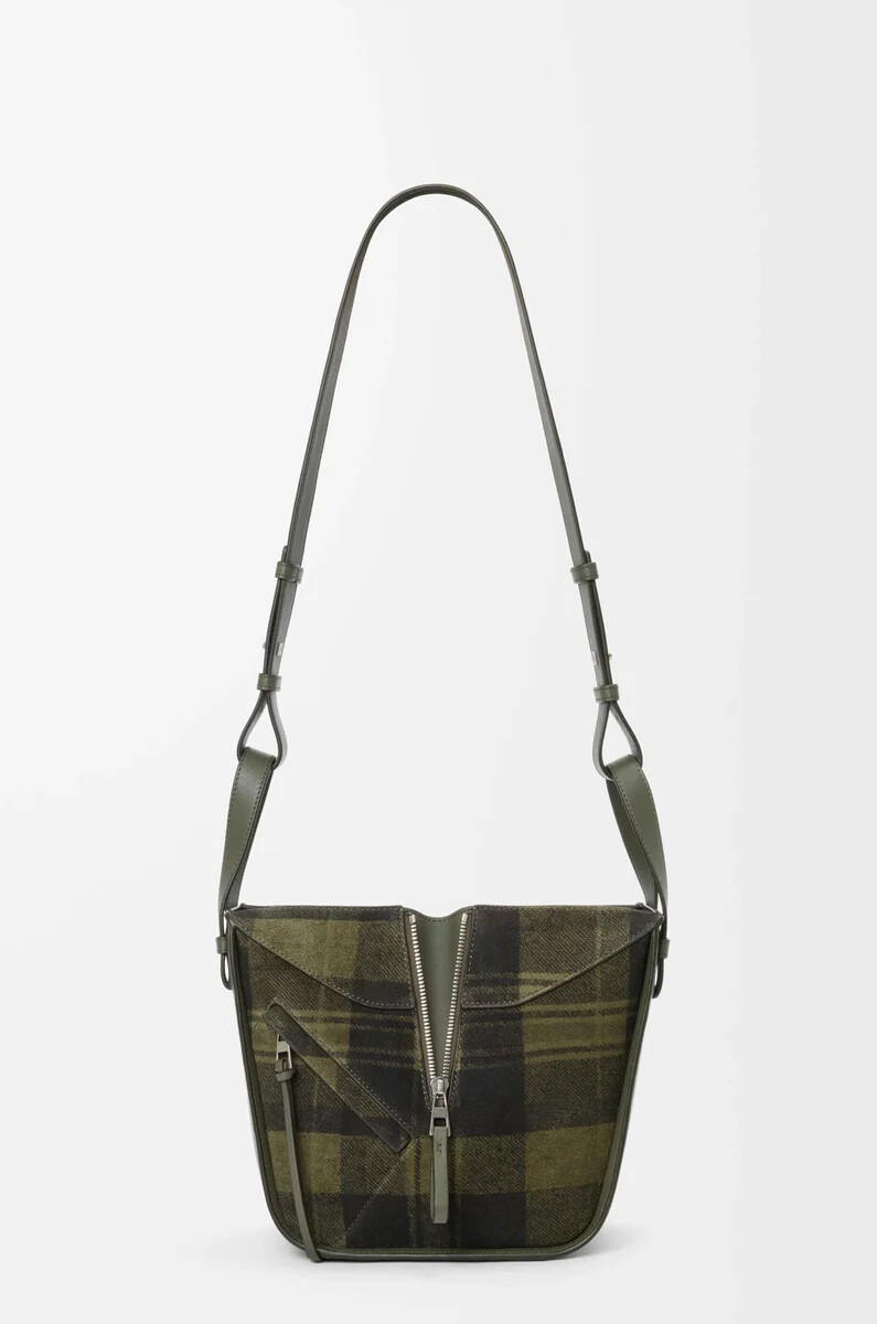 borsa compatta hammock in pelle scamosciata e vitello classico color cachiverde