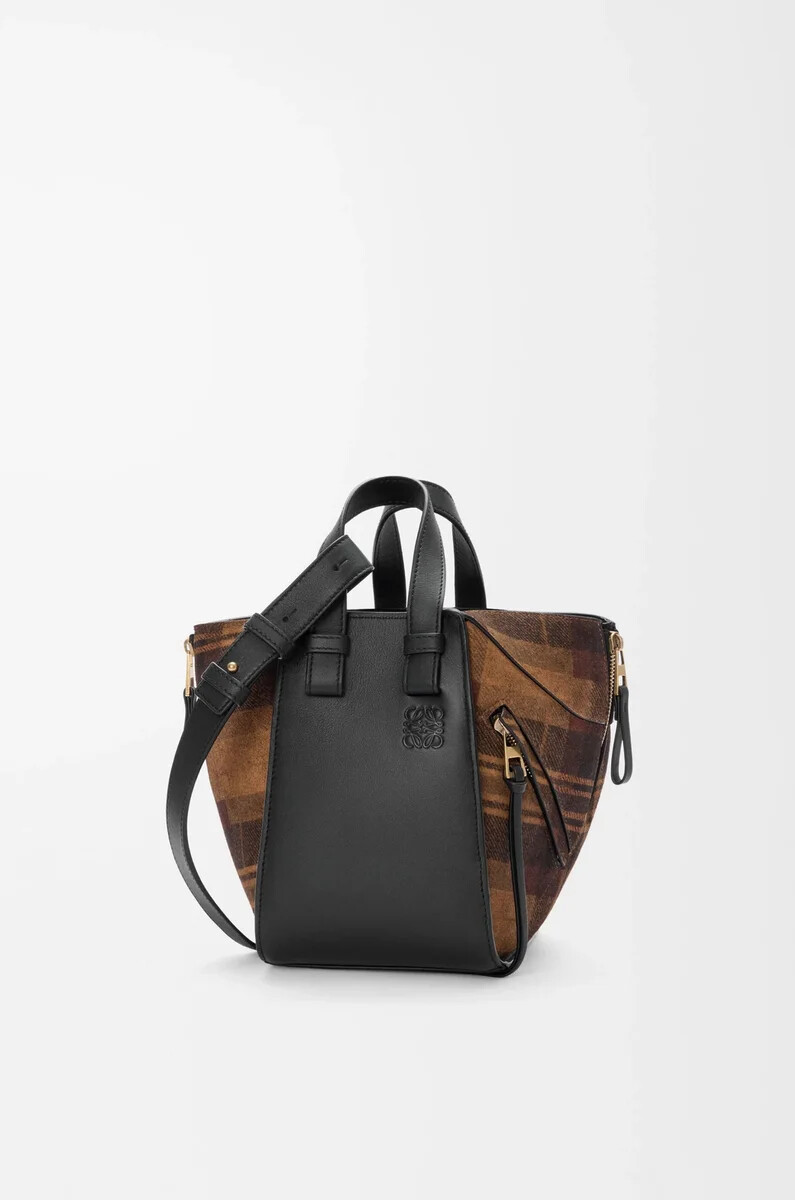 borsa compatta hammock in pelle scamosciata e vitello classico color cuoionero