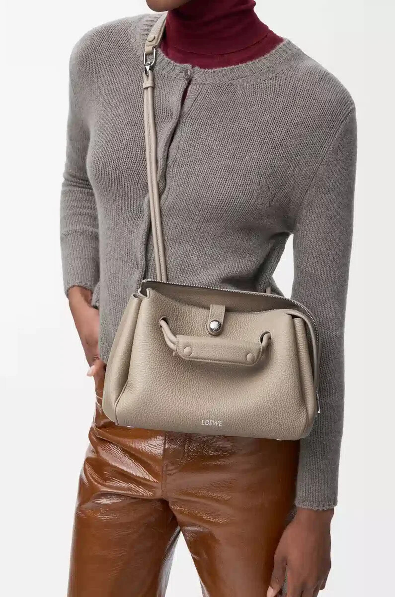 piccola borsa madrid in morbida pelle di vitello granata clay