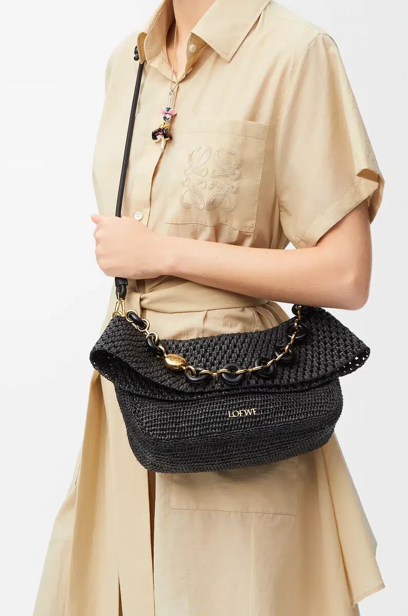 borsa ola media in rafia e pelle di vitello nero