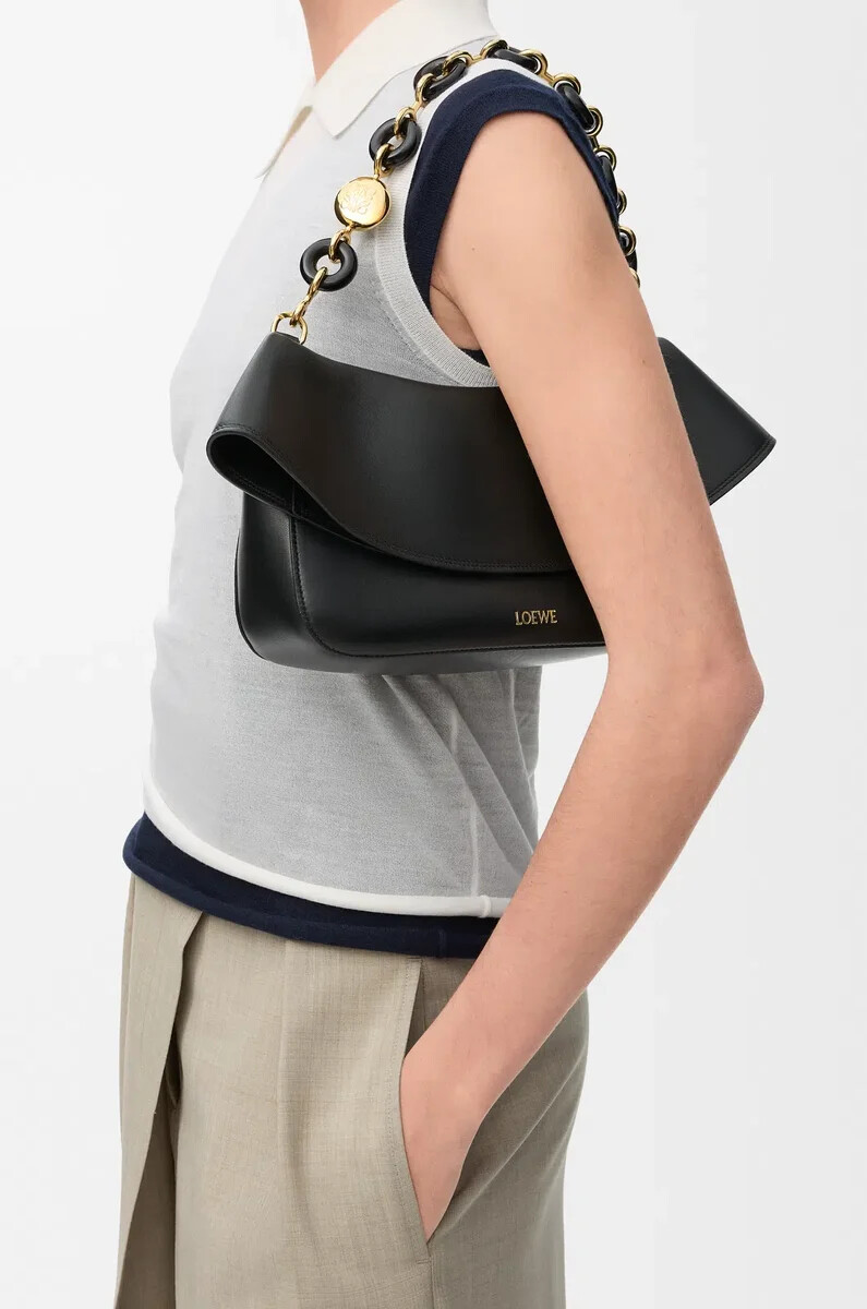 borsa ola media in pelle di vitello liscia nero