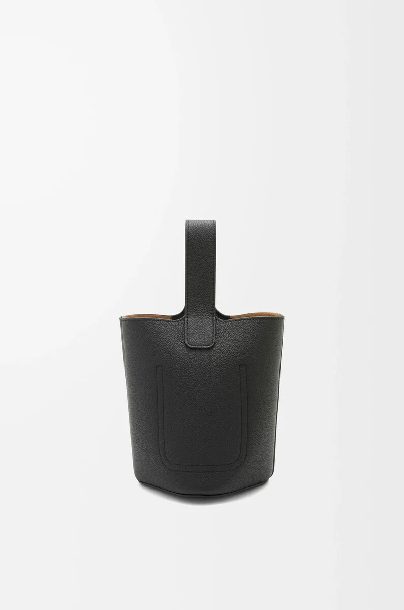 borsa a secchiello mini pebble in morbida pelle di vitello granata nero