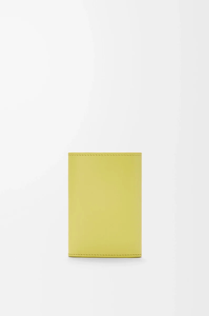 portafoglio verticale piccolo pebble in vitello nappa lucido light citrine