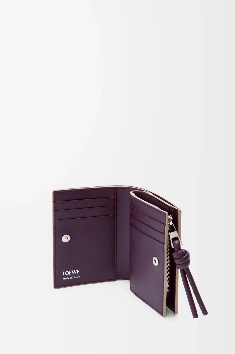 portafoglio compatto knot in vitello nappa lucido clayplum
