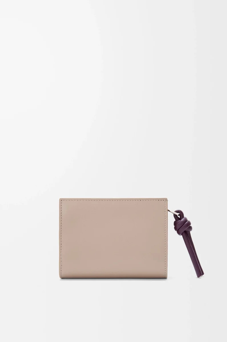 portafoglio compatto knot in vitello nappa lucido clayplum