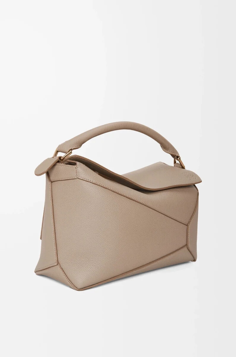 borsa puzzle edge media in morbida pelle di vitello grana sabbia