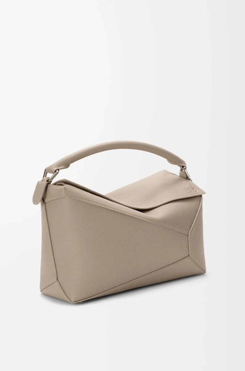 borsa puzzle edge media in morbida pelle di vitello grana argilla