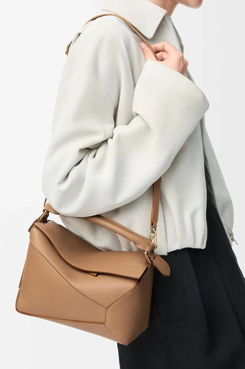 borsa puzzle edge piccola in morbida pelle di vitello grana toffee