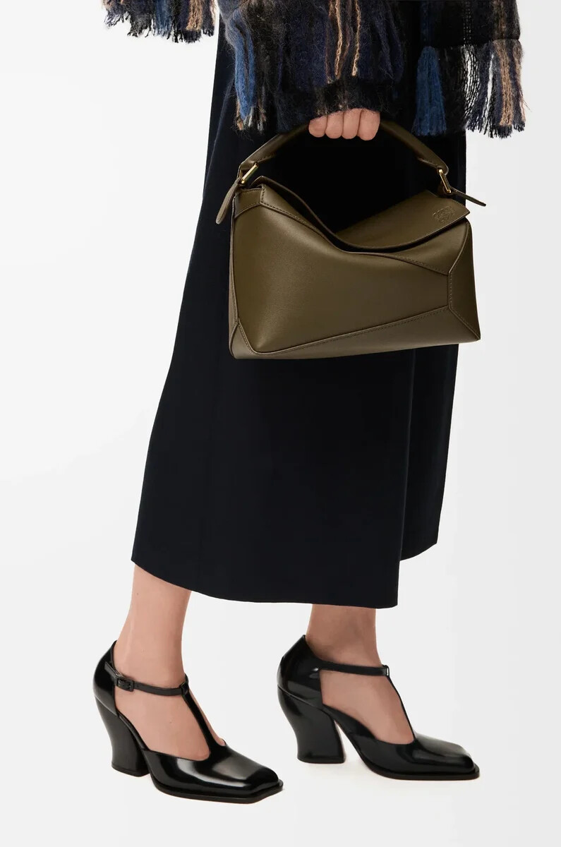 borsa puzzle edge piccola in pelle di vitello classica dark khaki