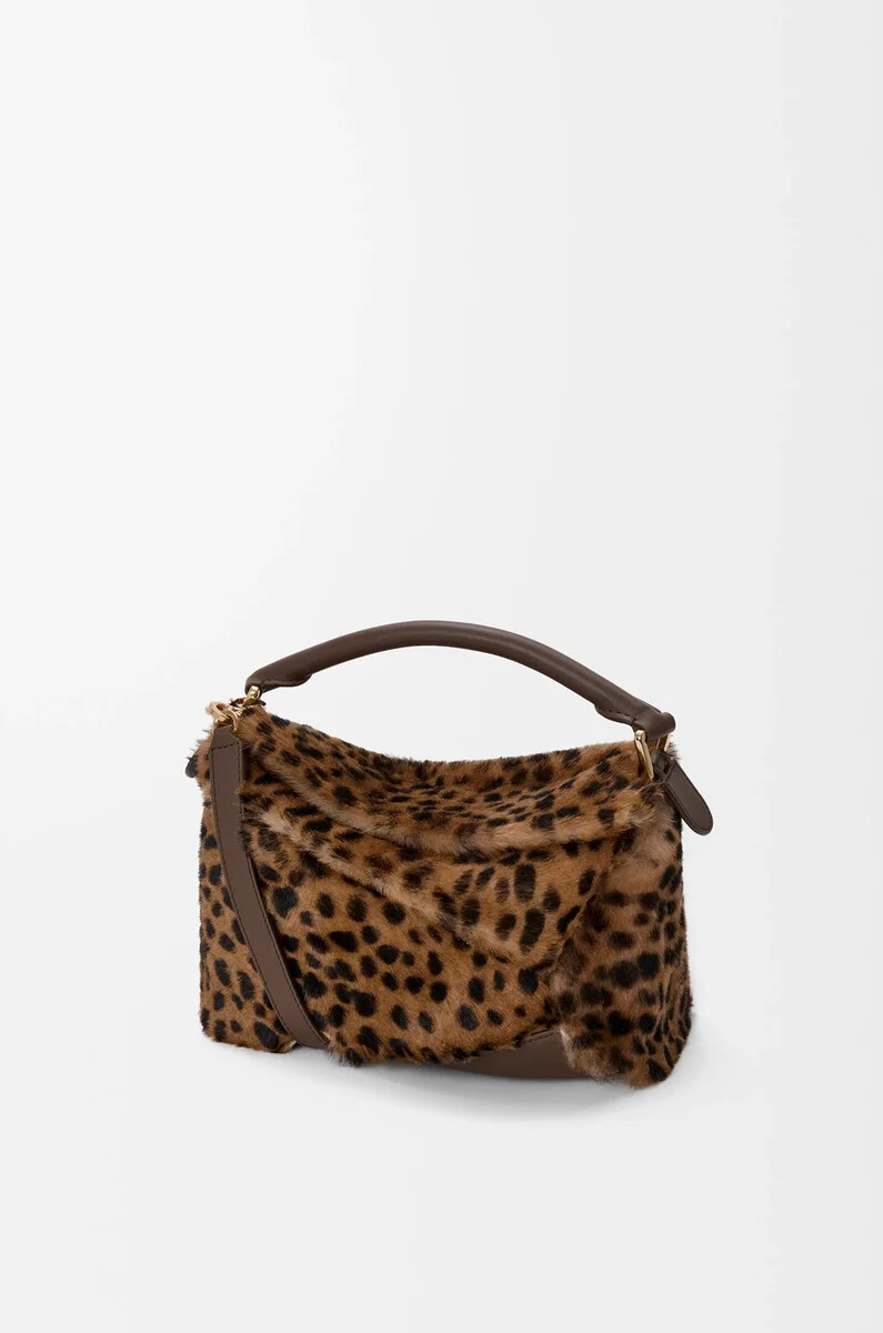 borsa puzzle edge piccola in shearling stampato beigemarrone
