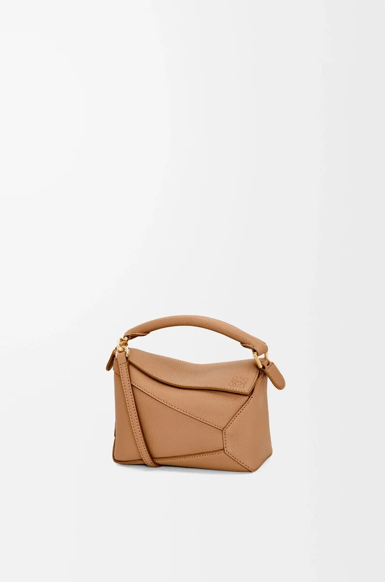 borsa mini puzzle edge in morbida pelle di vitello grana toffee