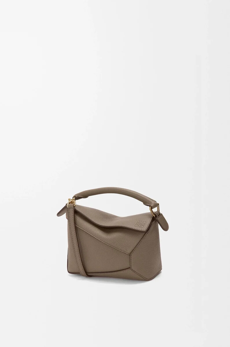borsa mini puzzle edge in morbida pelle di vitello grana taupe