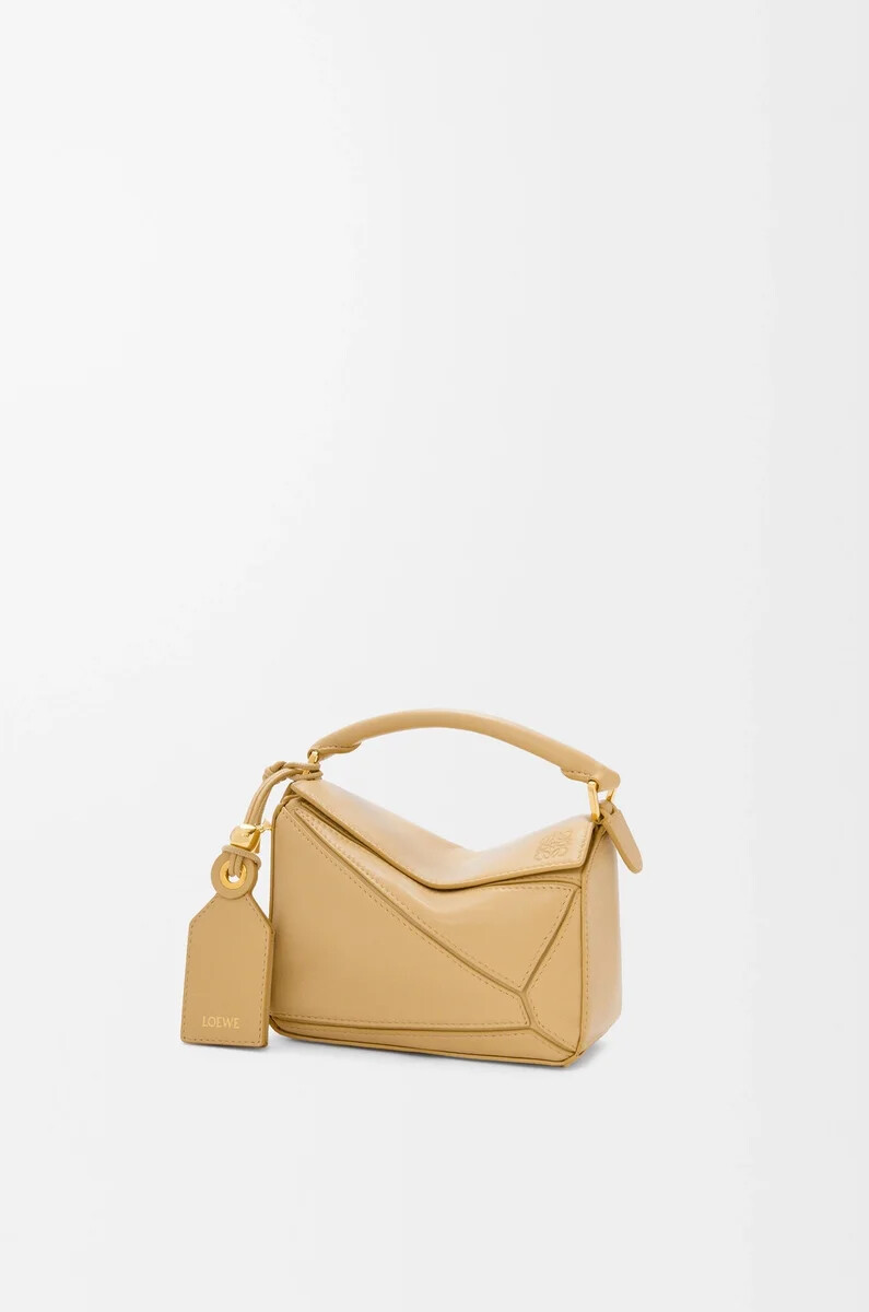 borsa mini featherlight puzzle in nappa di agnello dark butter