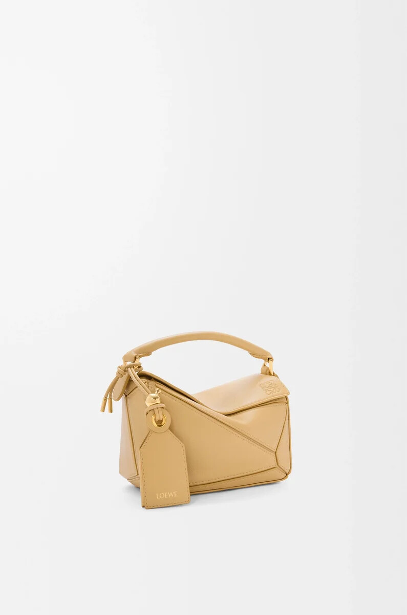 borsa mini featherlight puzzle in nappa di agnello dark butter