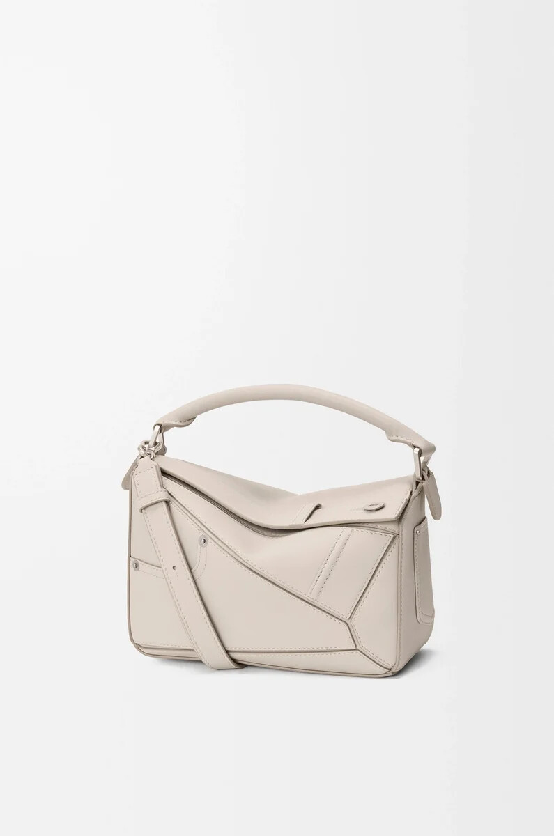 borsa panta puzzle piccola in vitello lucido light ghost