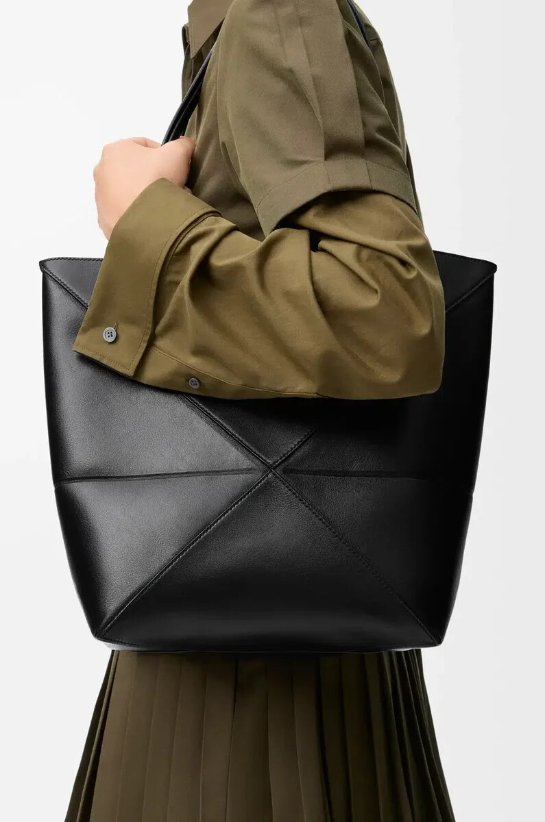borsa media puzzle fold in pelle di vitello lucida nero