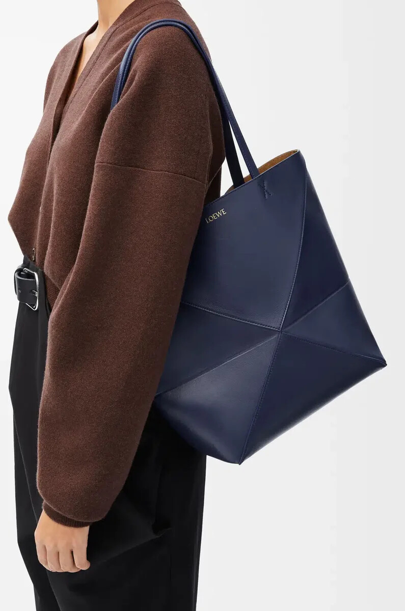 borsa media puzzle fold in pelle di vitello lucida abyss blue