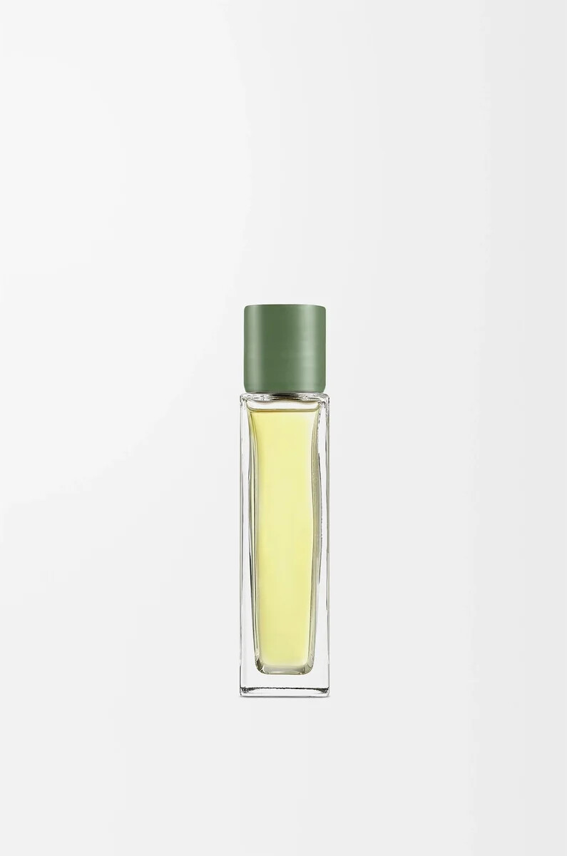 spray per ambienti al profumo di marijuana verde scuro