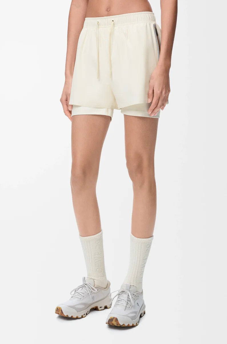 pantaloncini sportivi in shell tecnico avorio