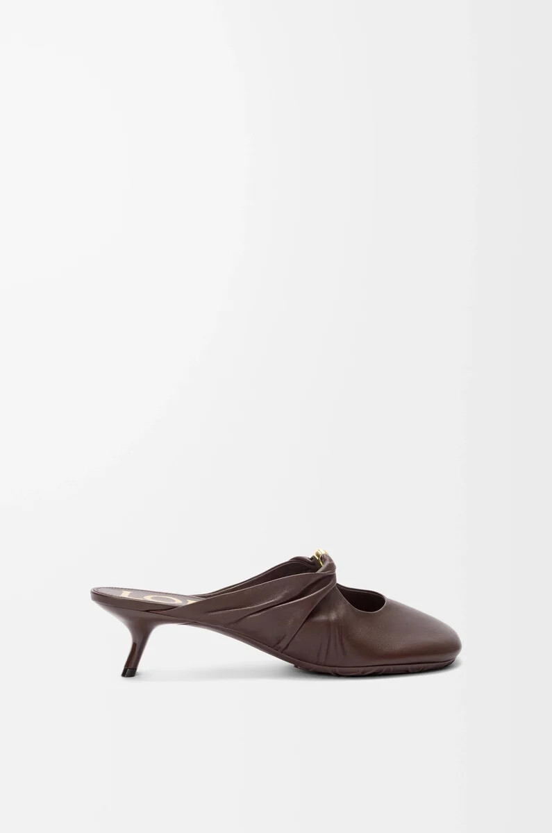 pebble soft mule in nappa di agnello brownie