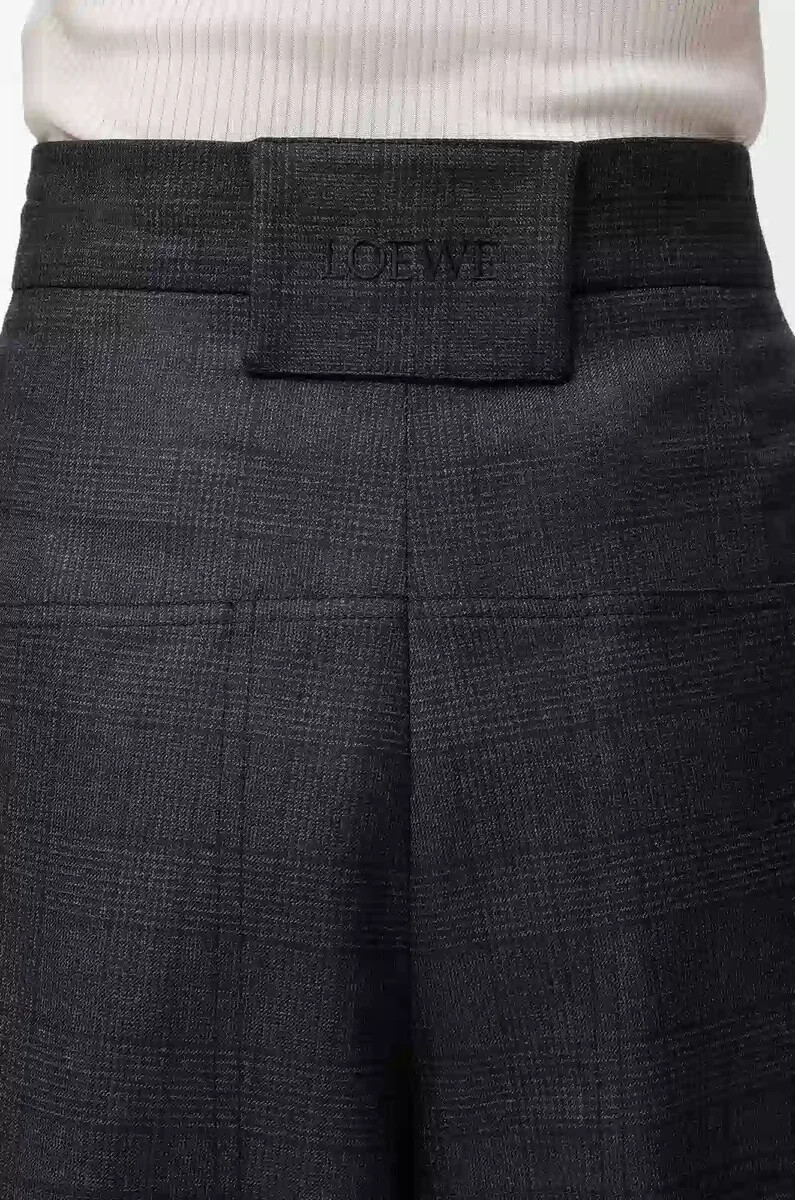 pantaloncini cargo in lana grigio scuro