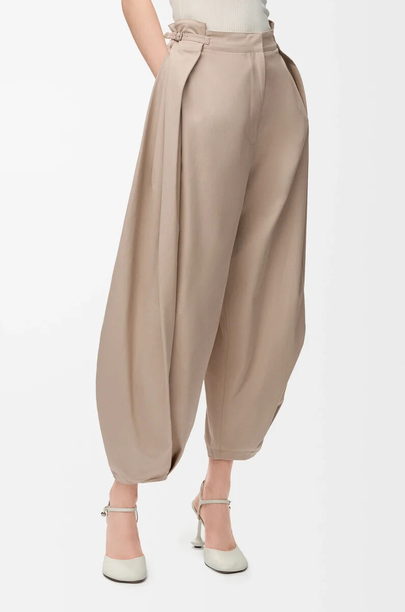 pantaloni drappeggiati in cotone e seta beige